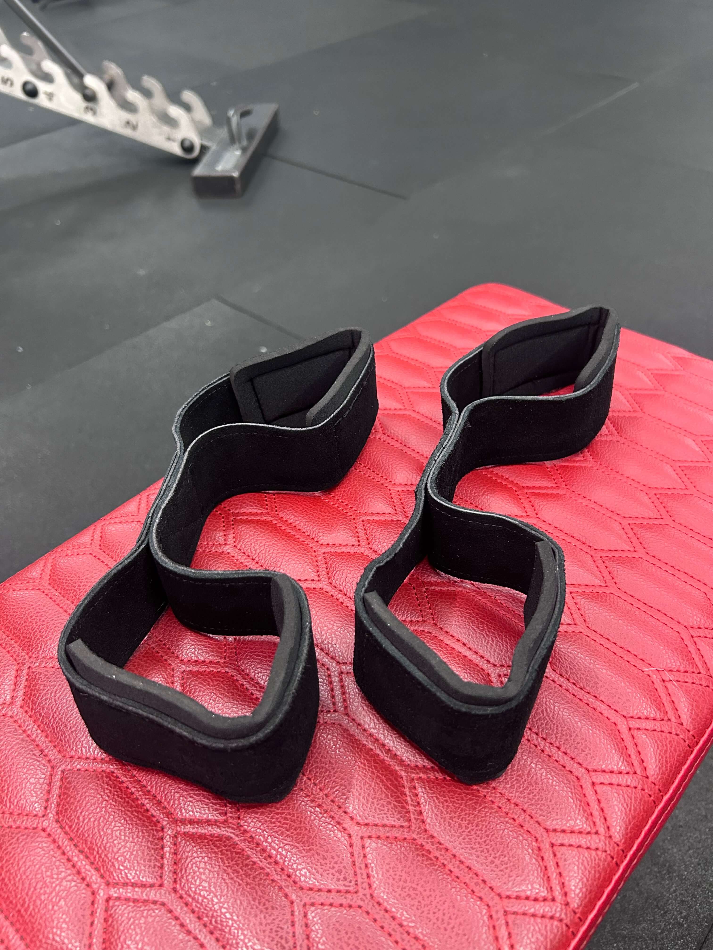GymPin Leather Figure 8 Straps
