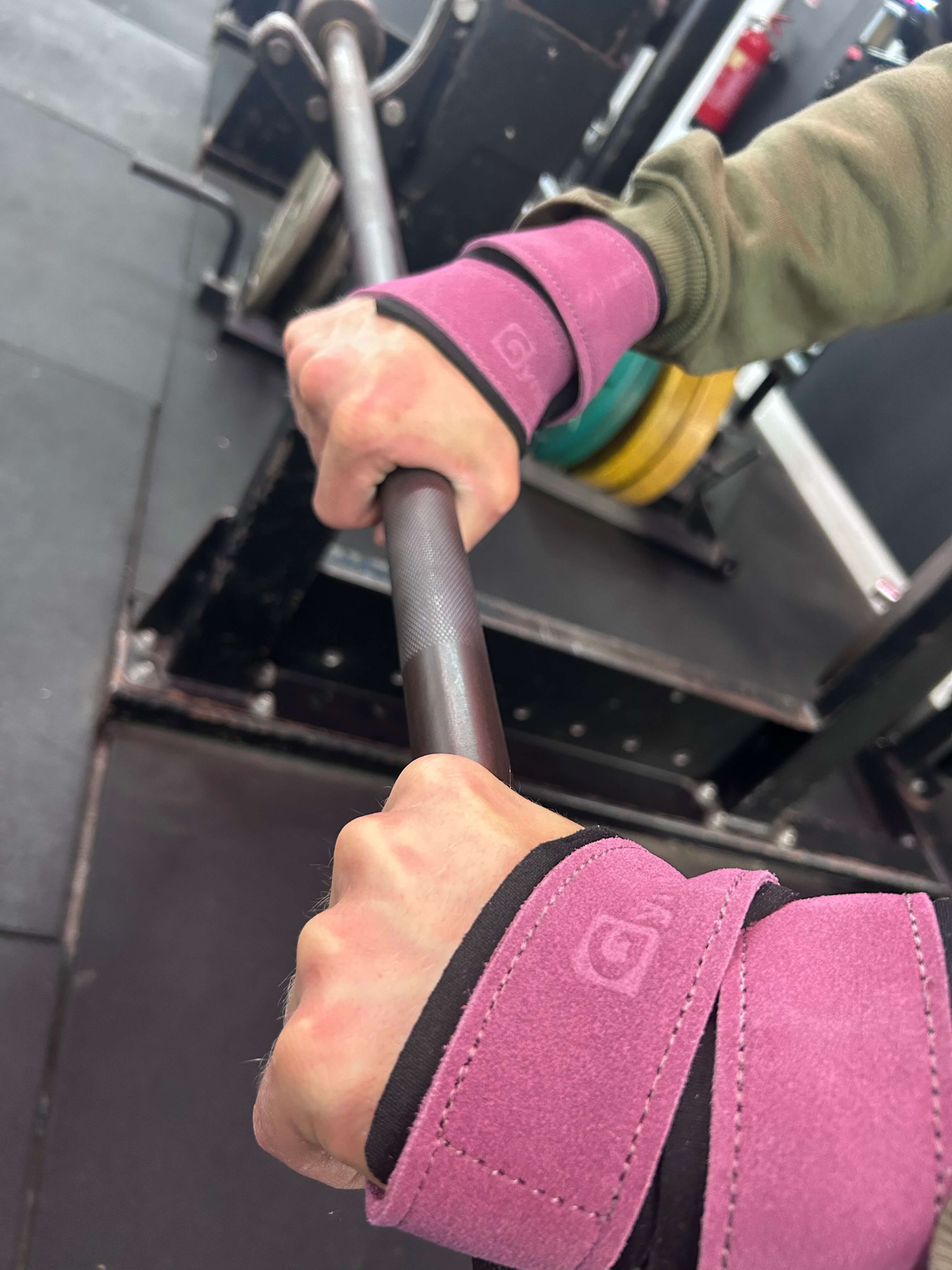 GymPin Leather Figure 8 Straps